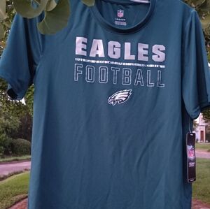 NFL youth Eagles shirt. Green, short sleeve. 💚🏈